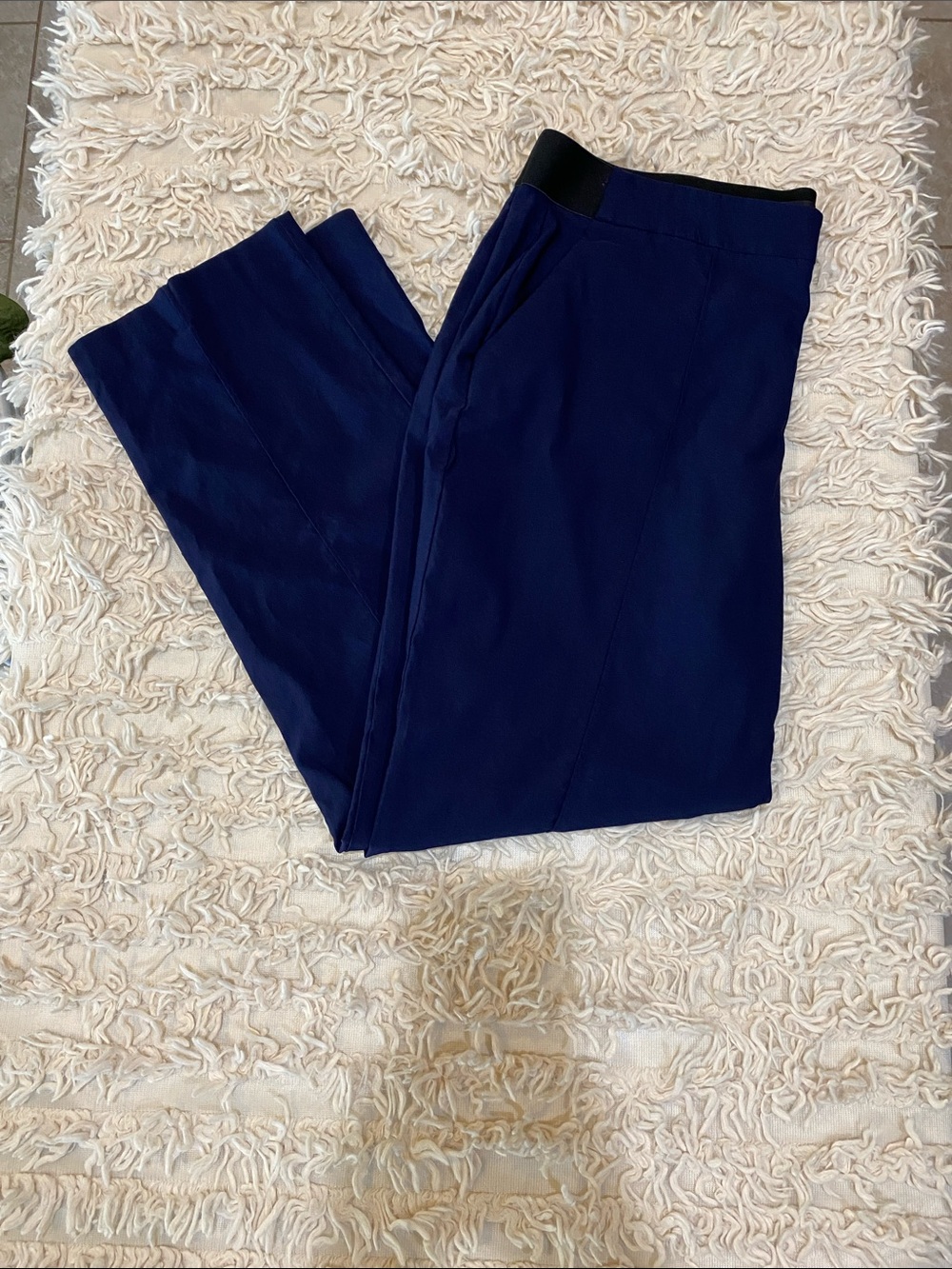 4/$20 Navy blue simply Vera Wang pants